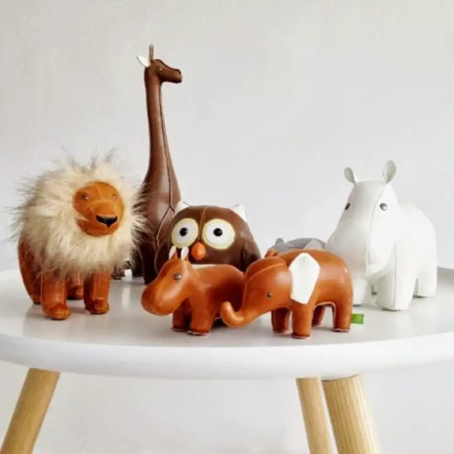 Applications of PU Leather Fabric in Custom Toy Manufacturing