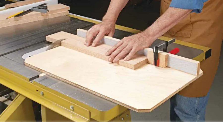 Cross Cuts for Clean Blank Preparation