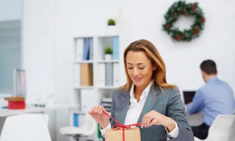 How To Choose The Right Corporate Gift